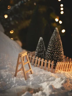 Søstrene Grene Juletræ Med Sne